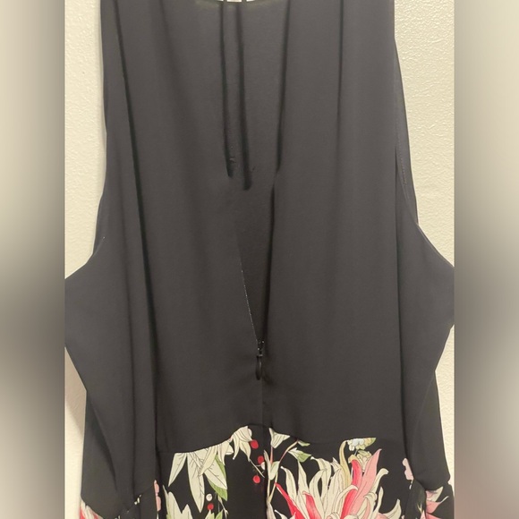 Express floral dress - Picture 7 of 10